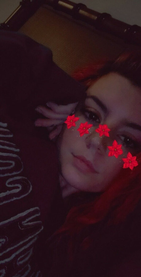 Sara Mills nice pornstar image