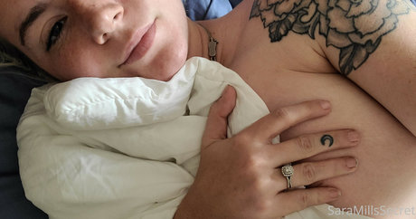 Sara Mills nice model image