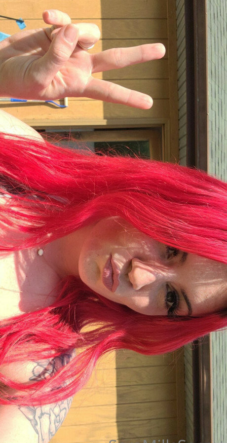 Sara Mills pornstar exclusive picture