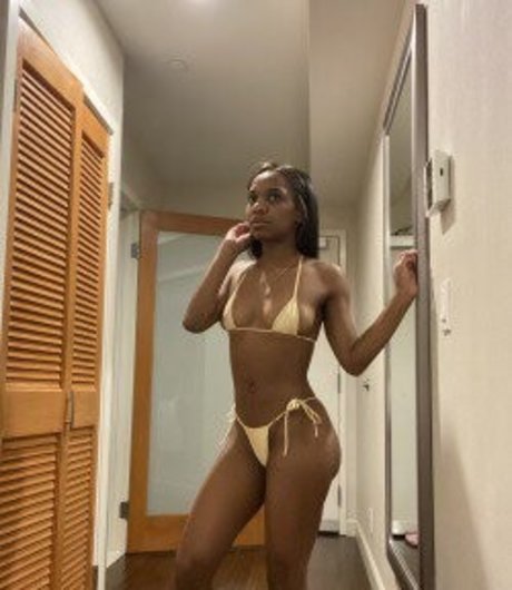 onlysstripper nude star photos