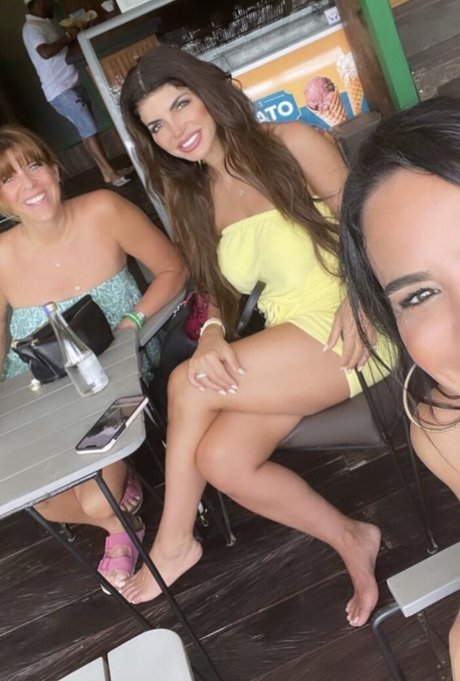 Teresa Giudice star adult photo