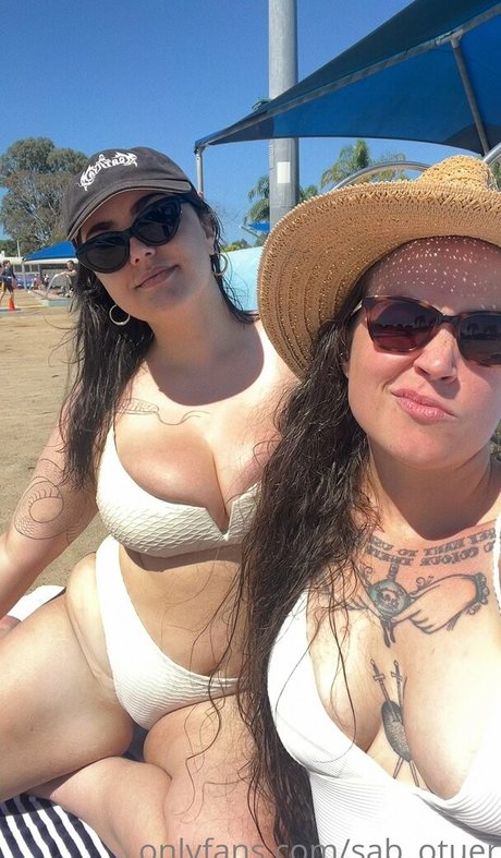 sab otuer best actress photos