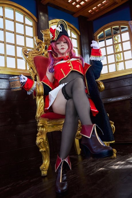 Yukeshiro top actress photos