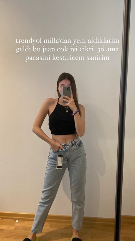 Ilayda Akdogan pornstar sexy images