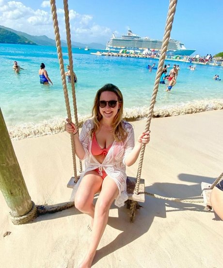 Olivia H pornstar xxx images