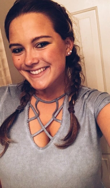 Olivia H sexy actress images