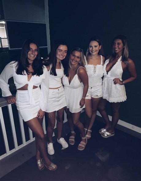 Olivia H top actress gallery