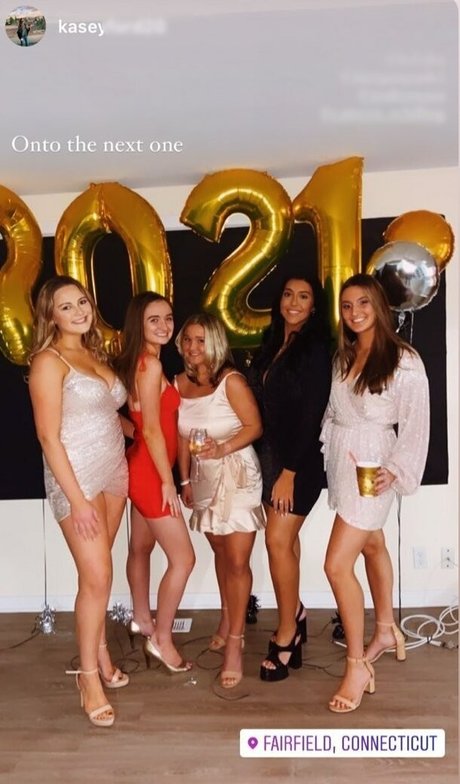 Olivia H star naked photo