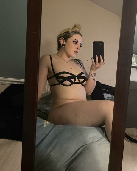 Spitwicked xxx model photos