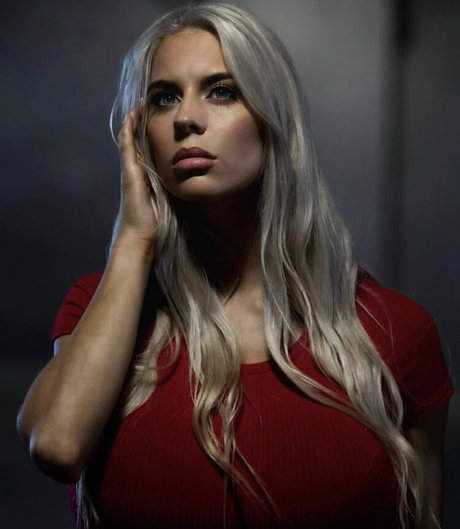 Katelyn Keplar model exclusive pictures