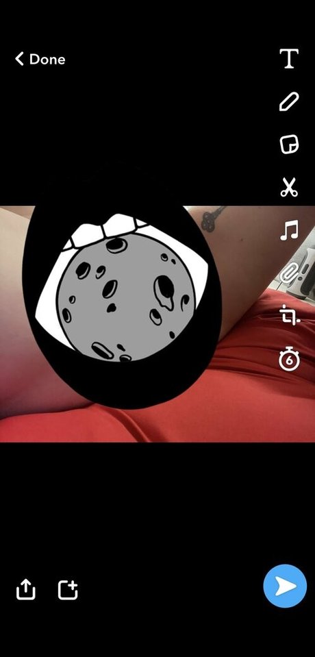 mackenziestith nude model image