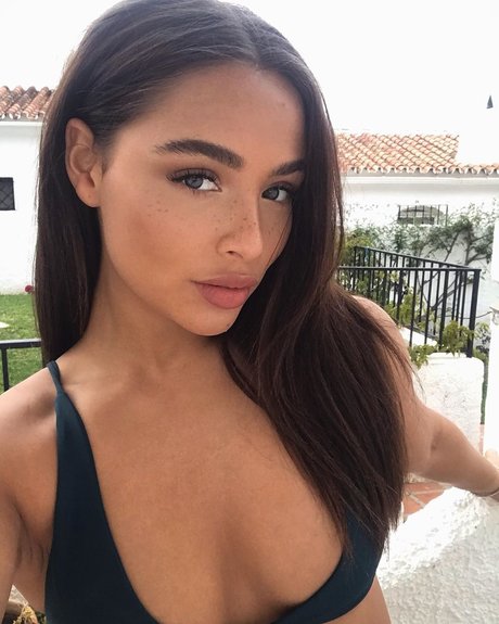 Clo Lloyd pornstar pics