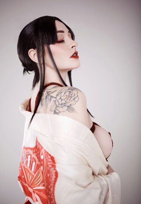 Senedy sexy model img