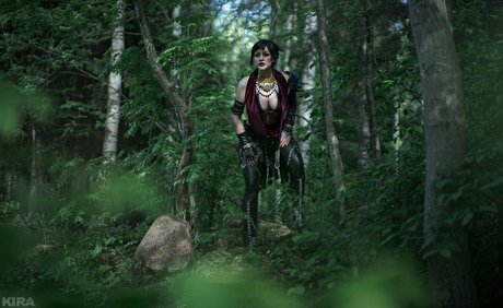 Senedy sexy model picture