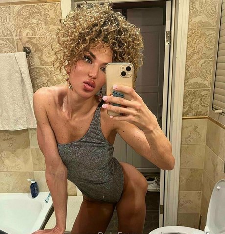 sasha m free model best picture