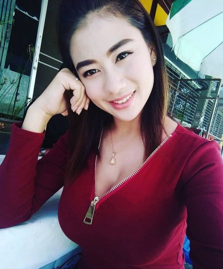 Saowalak Saifak model sex picture