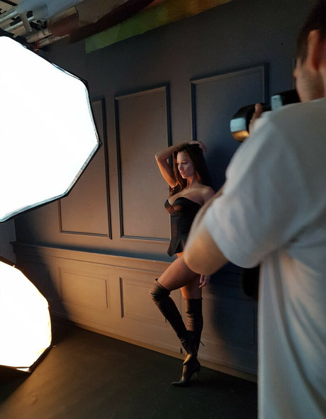 Magdalena Perlinska hot star img