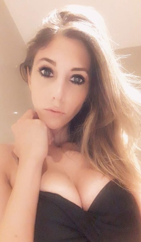 Daniela Fortinera erotic model photos