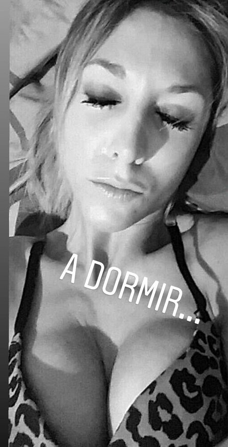 Daniela Fortinera nude model picture