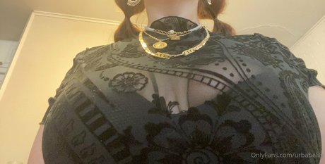 urbabelily model naked image