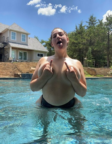 urbabelily model adult pics