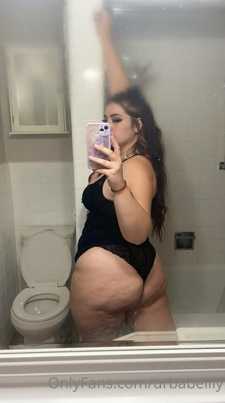 urbabelily xxx model photo