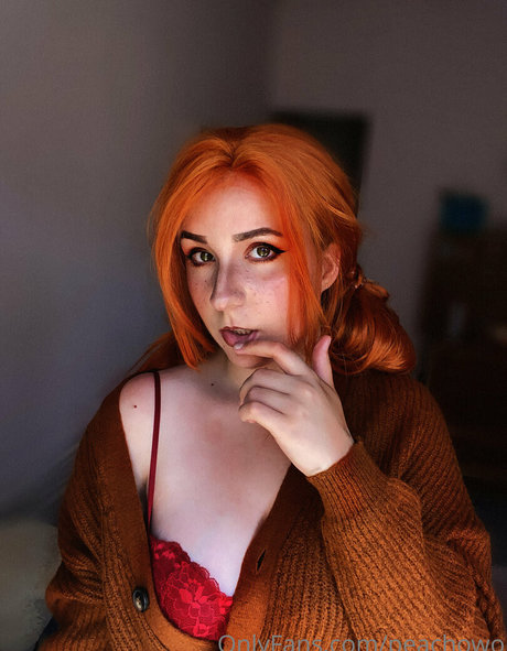 peachowo free pornstar photo