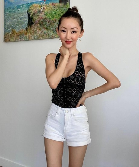 Yeonmi Park sex star pic