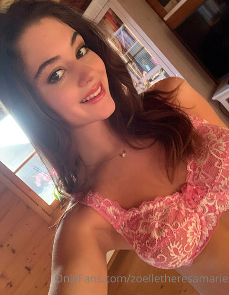 Zoelle actress photos