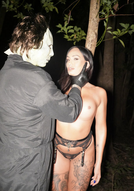 milf slut onlyfans free naked img