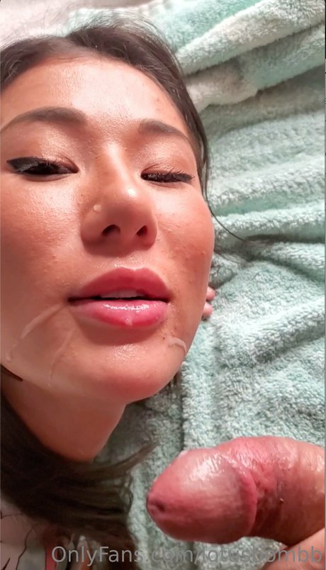 Lotus Bomb high quality star pictures