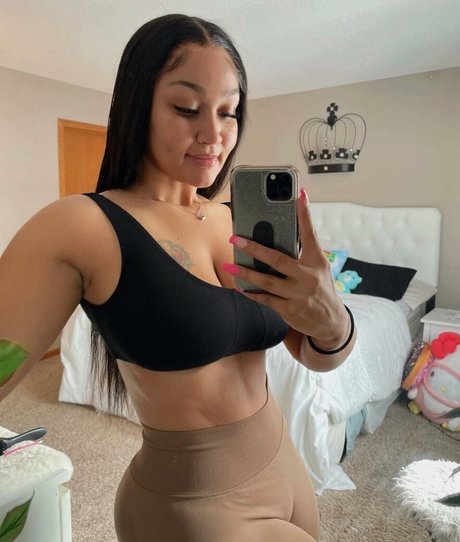 Darla Shuttlesworth art model images