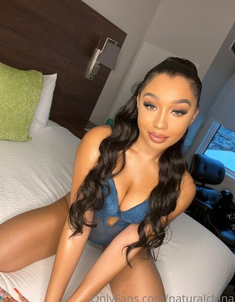 Bubble Booty pretty star image