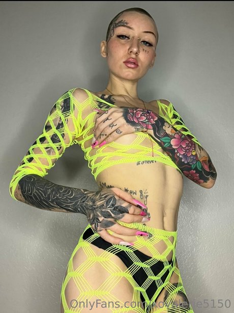 xovalerie art model photos