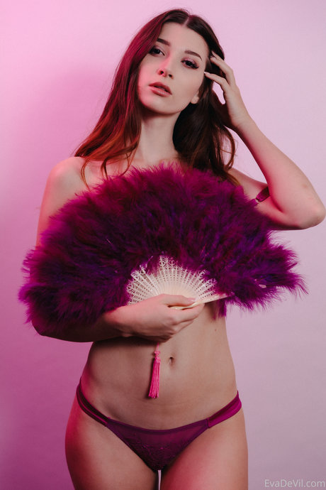 EvaDeVil model adult galleries