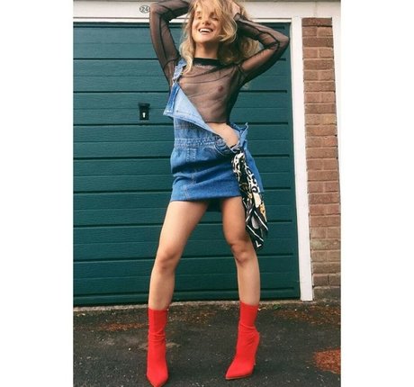 Marina Yers nude actress photos