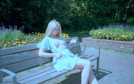 Angela Halee erotic actress picture