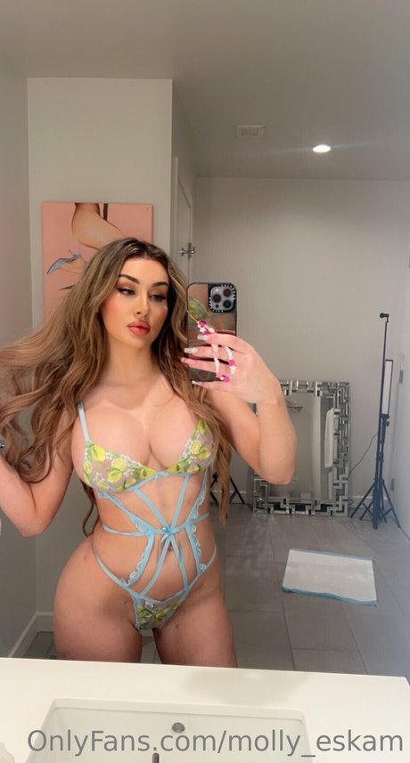 Molly Eskam beautiful star picture