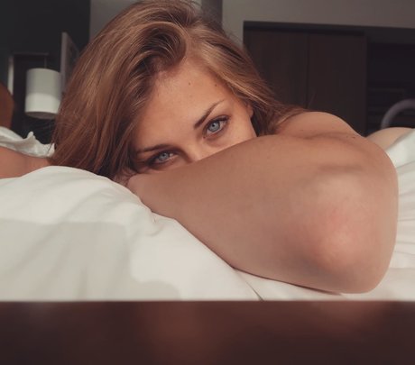 Katiedaisy hot pornstar pics