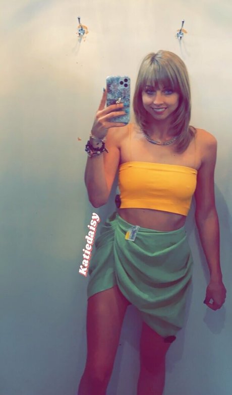 Katiedaisy model pretty images