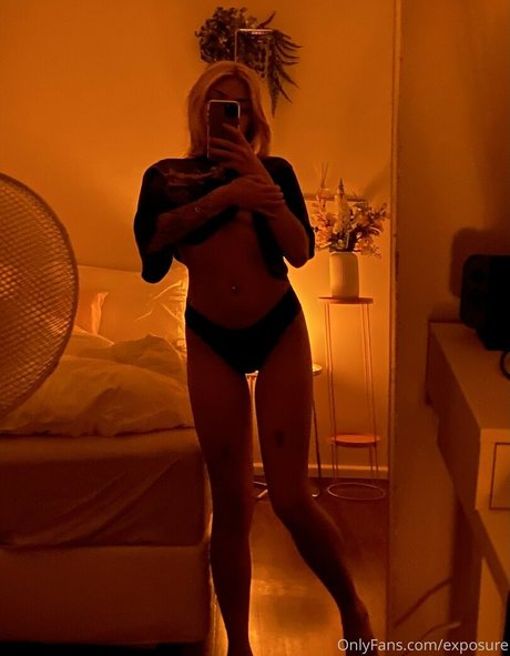 Lia Mae xxx pornstar pic