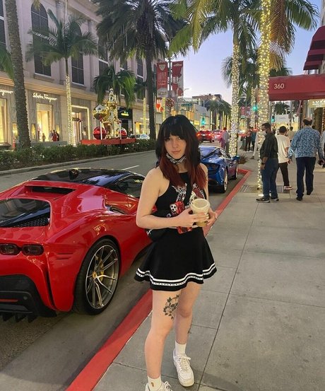 pretty onlyfans top img