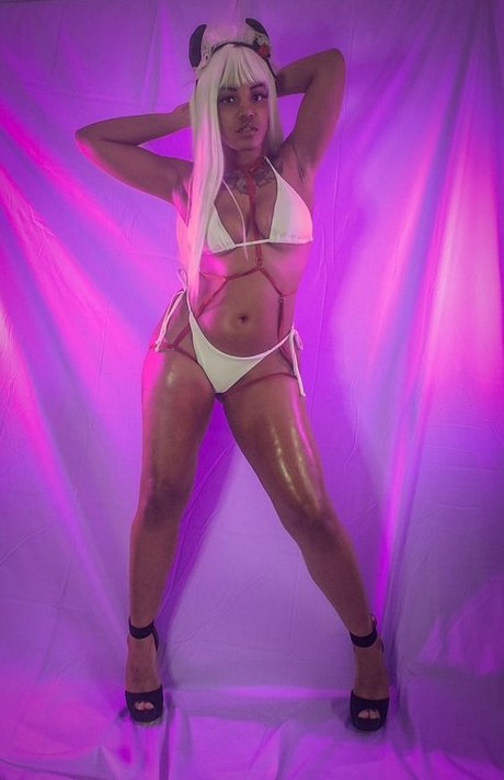 Milky Quartz hot pornstar gallery