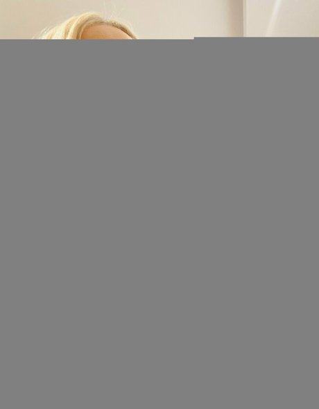 Anna Kelemen high quality star images