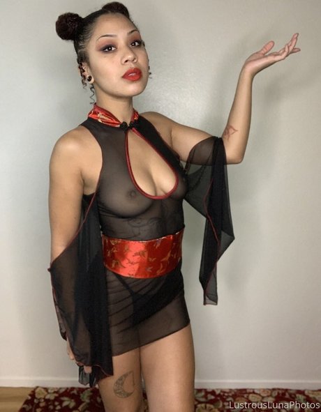 The Lovely Luna pornstar free images