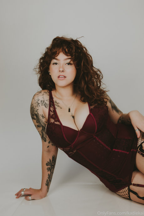 kadiekai erotic actress img