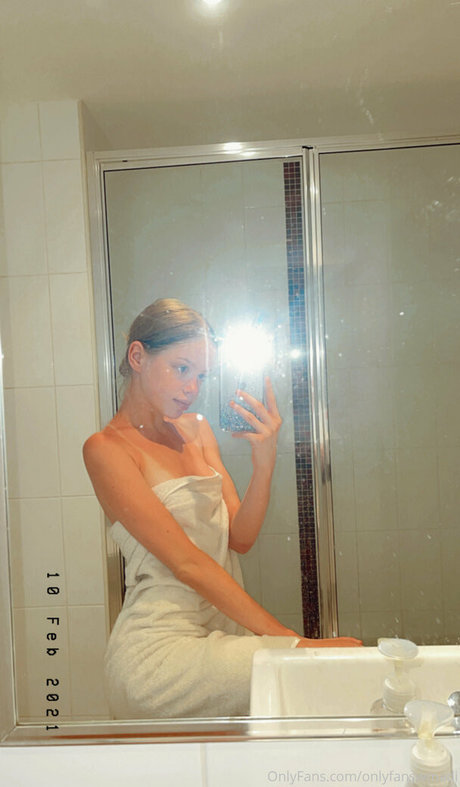 Onlyfanswmadi star beautiful picture