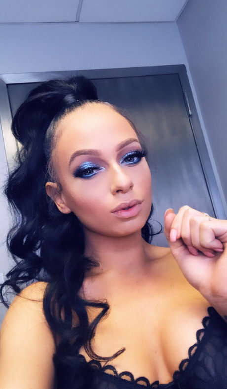 Mariahlynn porn actress pics