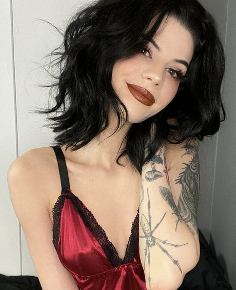 ellathrasher star nude pic