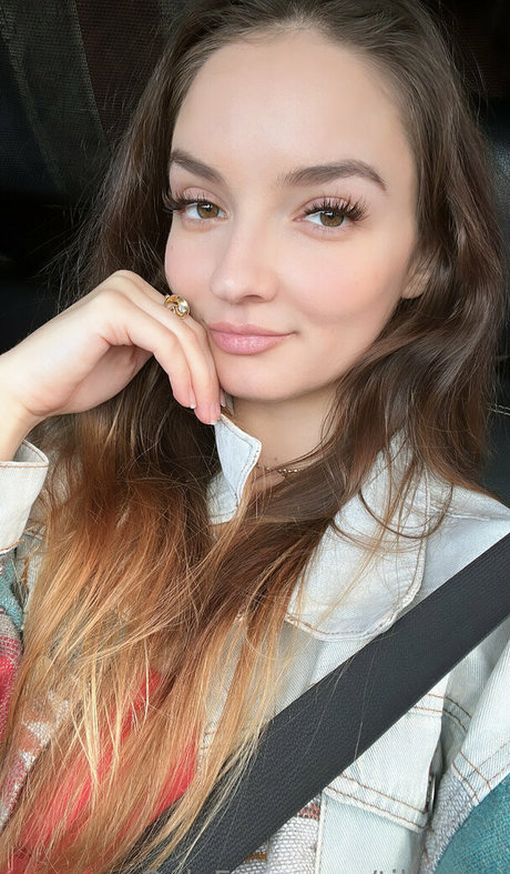 Tilly Toy beautiful actress photos